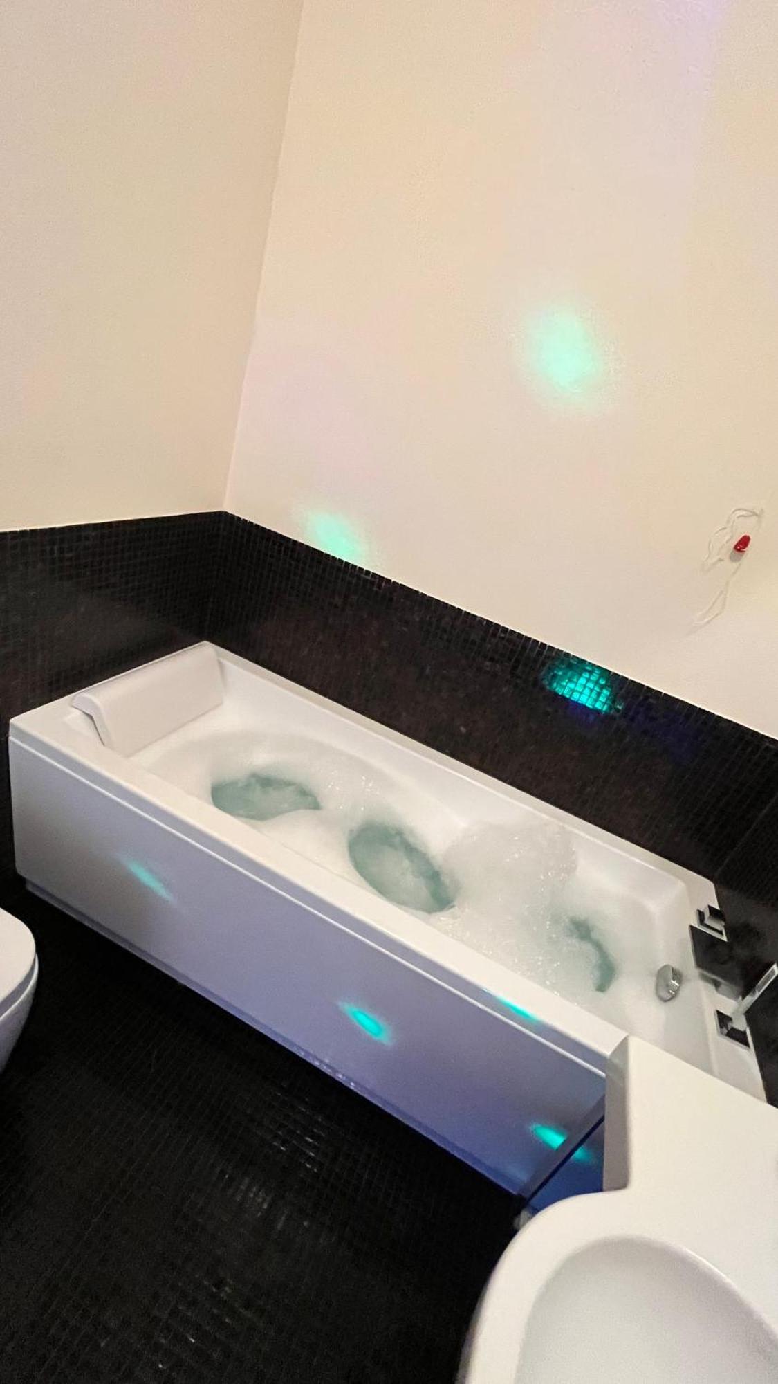 Lily Ca Apartment Каляри Екстериор снимка