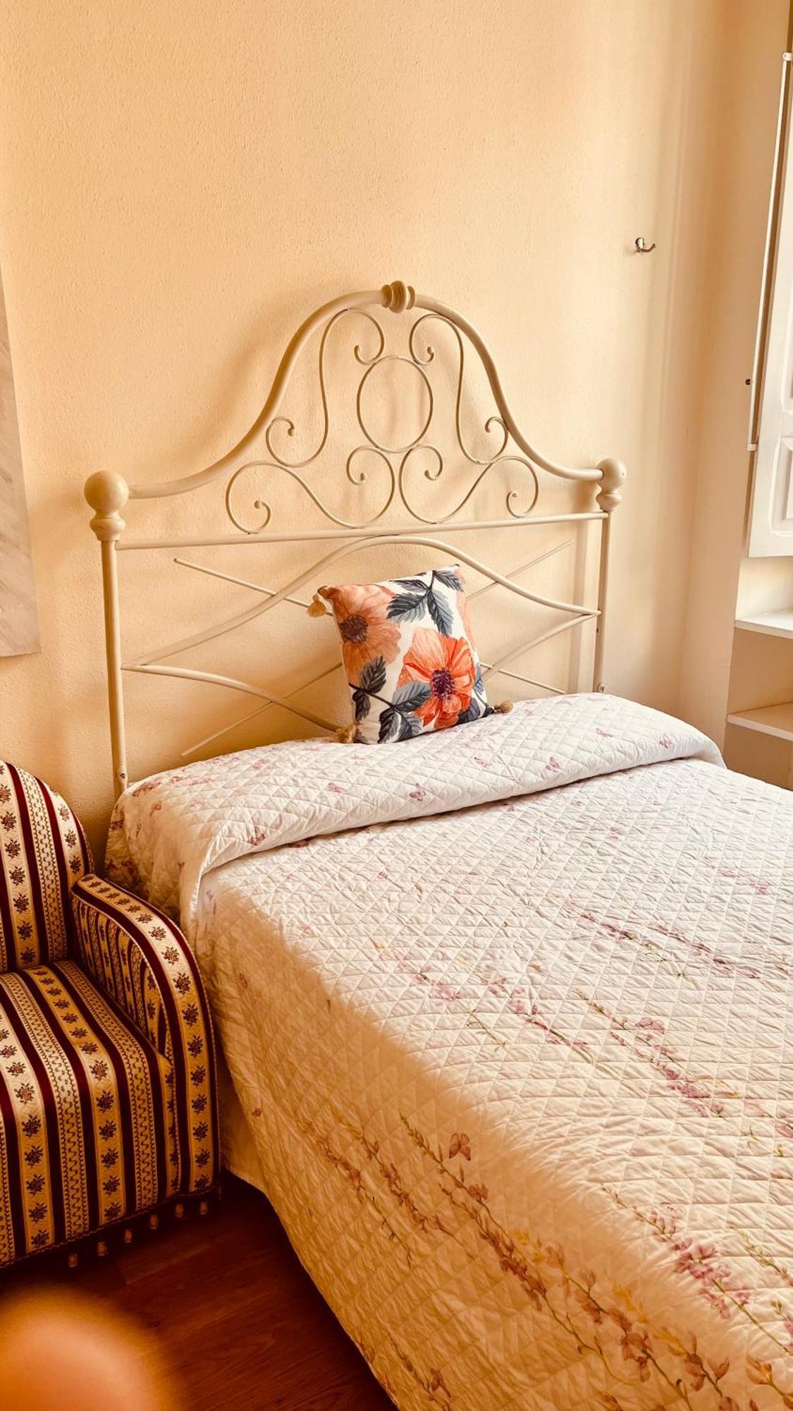 Lily Ca Apartment Каляри Екстериор снимка