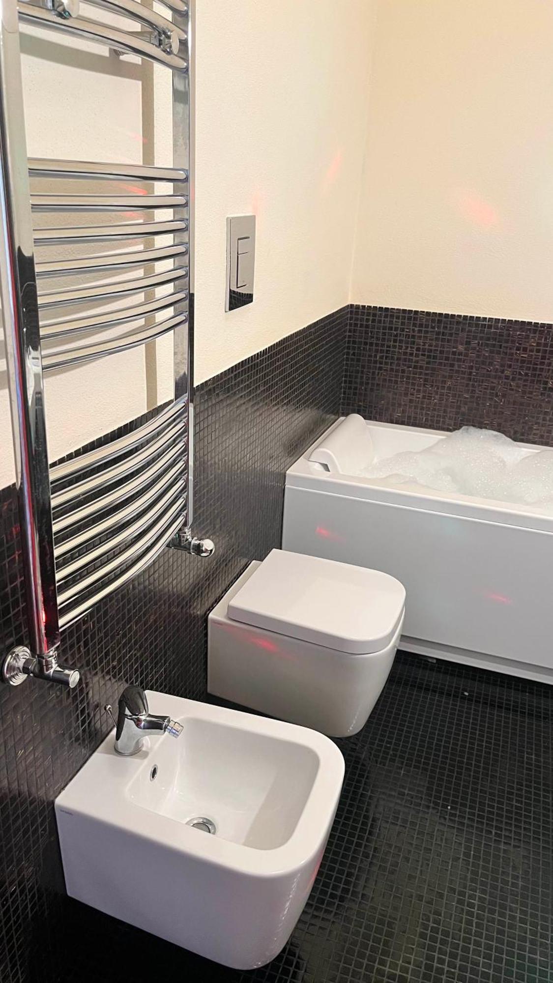 Lily Ca Apartment Каляри Екстериор снимка